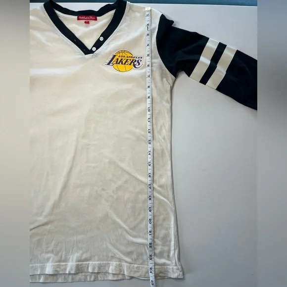 Mitchell & Ness Lakers Black and White Long Sleeve Tee - Picture 5 of 9